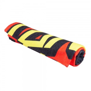 santa_cruz_crop_dot_beach_towel_beach_towel_multi_2