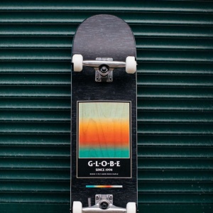 skateboard_globe_g1_supercolor_black_pond_8_125_6